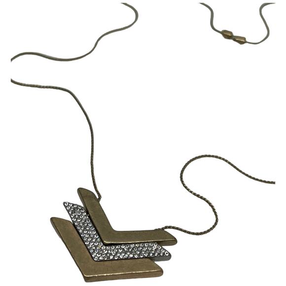 Elegant Gold & Silver V-Link Necklace – 34” Two-Tone Statement Piece - Picture 3 of 6